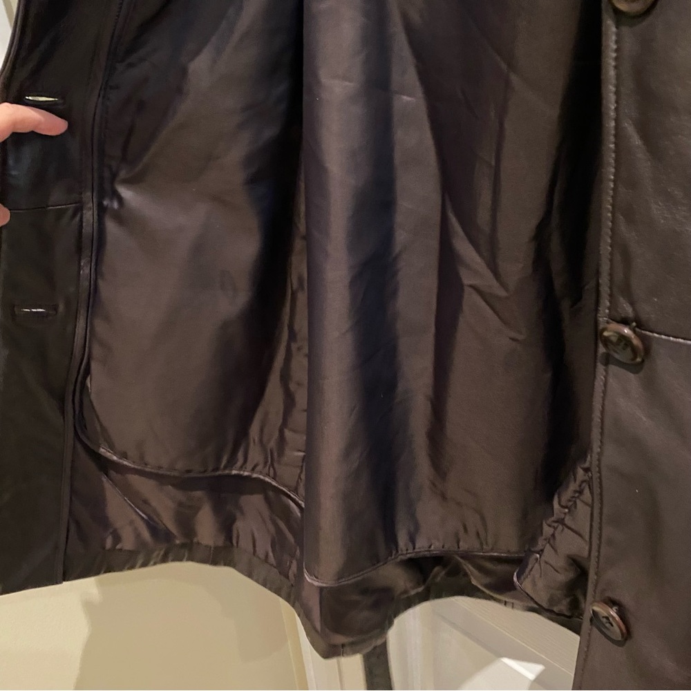 Danier Women's Brown Leather Coat Genuine Leather - Picture 7 of 11
